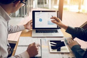 interview-:-comment-reussir-sa-strategie-de-developpement-commercial-en-2021