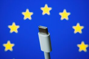 le-port-usb-c-devrait-bientot-etre-impose-en-europe-:-la-fin-du-port-lightning-sur-l’iphone-?