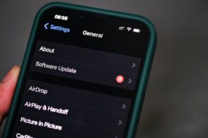 iphone-:-la-mise-a-jour-ios-16.2-est-disponible,-voici-les-nouveautes