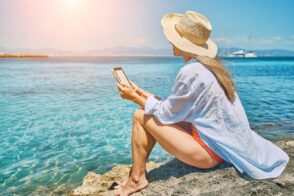 8-livres-blancs-a-lire-cet-ete-:-marketing,-e-commerce,-social-media,-productivite,-formation-en-ligne…