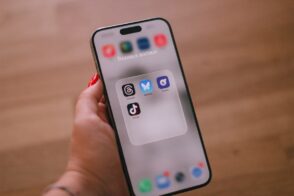 swello-vous-permet-desormais-de-programmer-vos-posts-sur-tiktok,-threads-et-bluesky