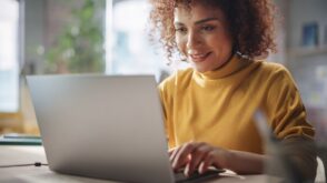 5 formations pour apprendre à utiliser Photoshop, InDesign et Illustrator