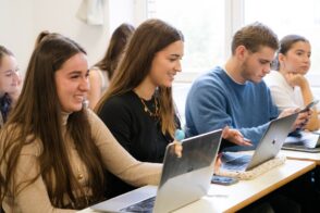 comment-la-beauty-tech-reinvente-les-metiers-du-marketing-digital-a-l’ere-de-l’ia